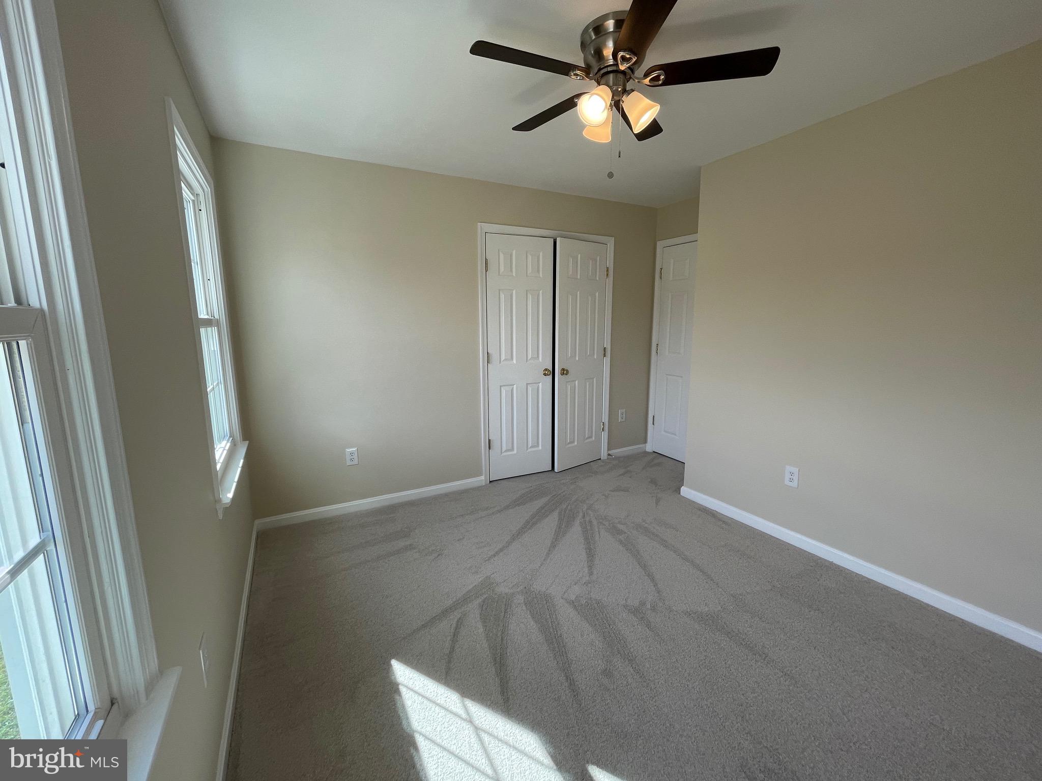 FOX POINT - Residential