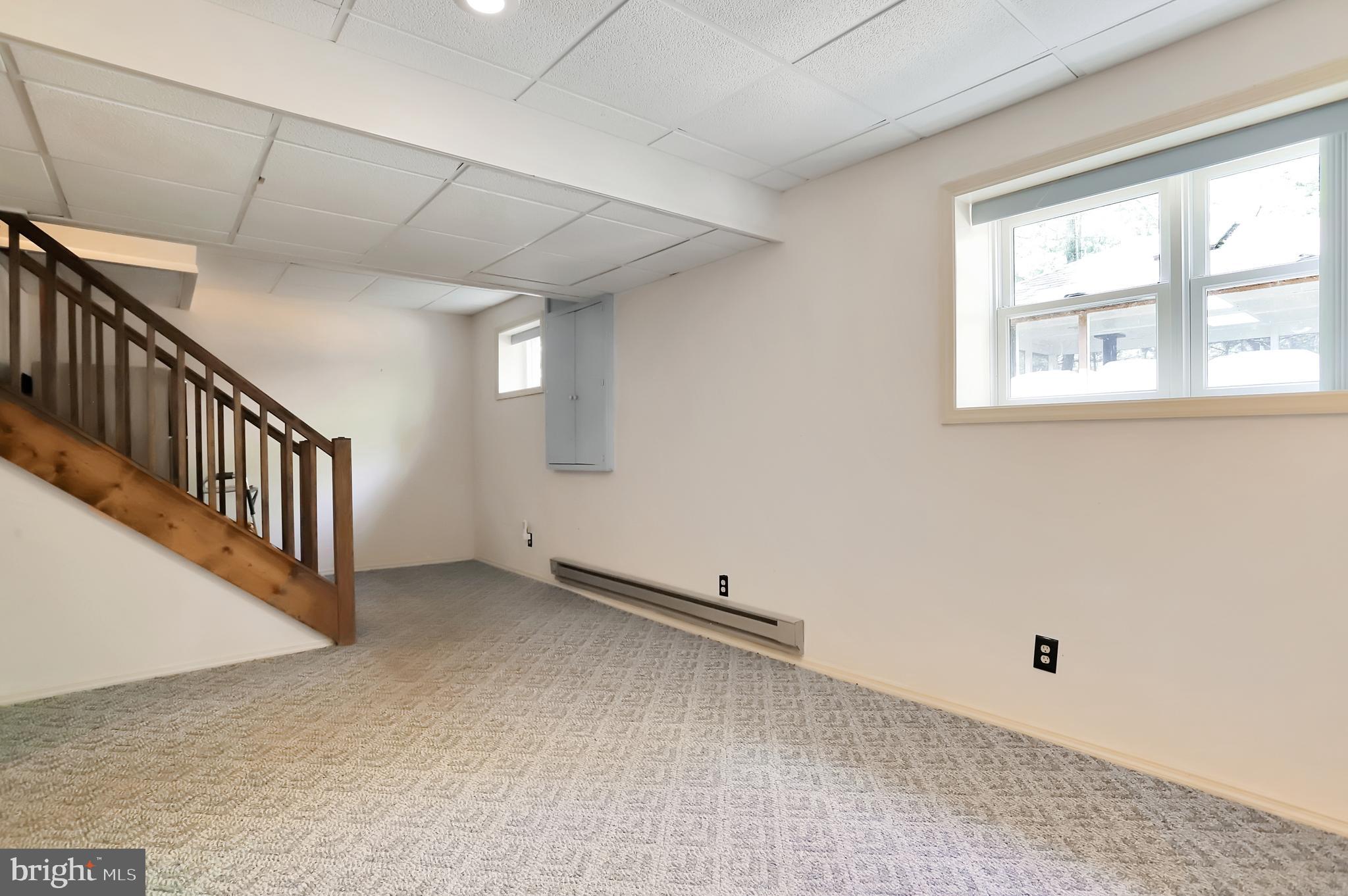 CHESTNUT GROVE - Residential