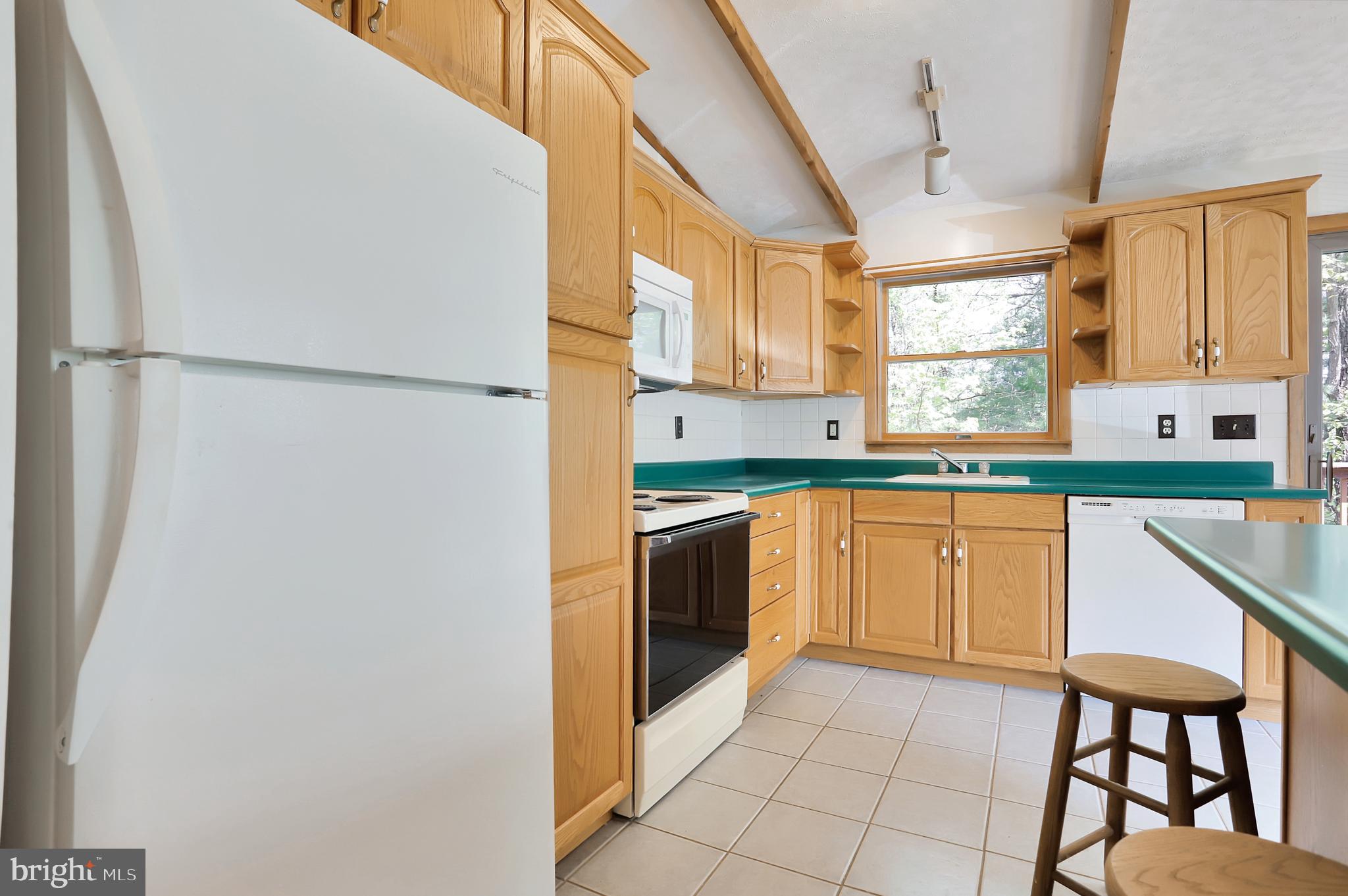 CHESTNUT GROVE - Residential