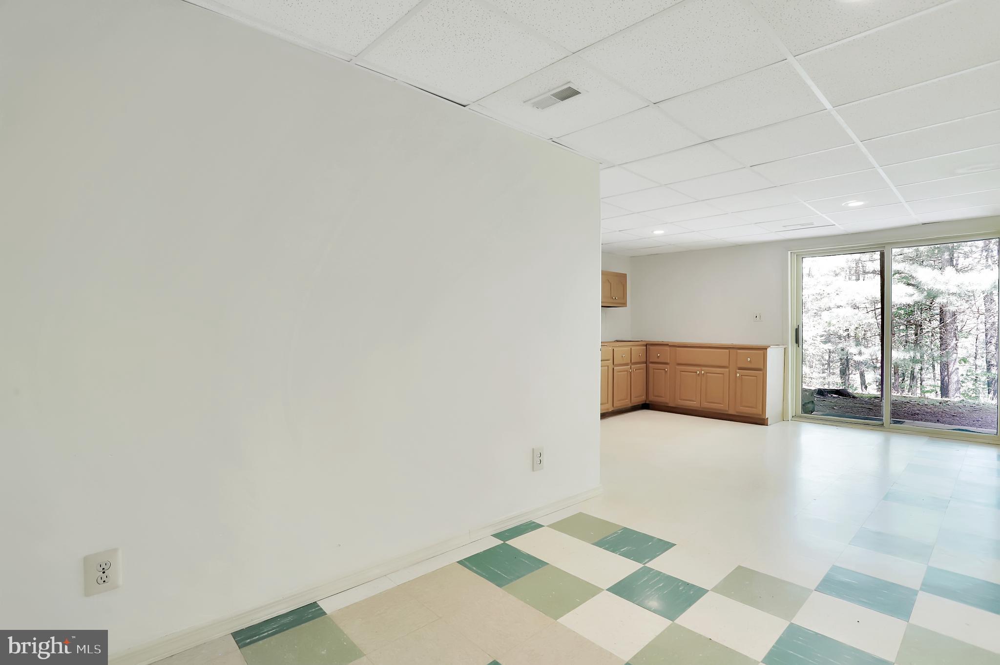 CHESTNUT GROVE - Residential