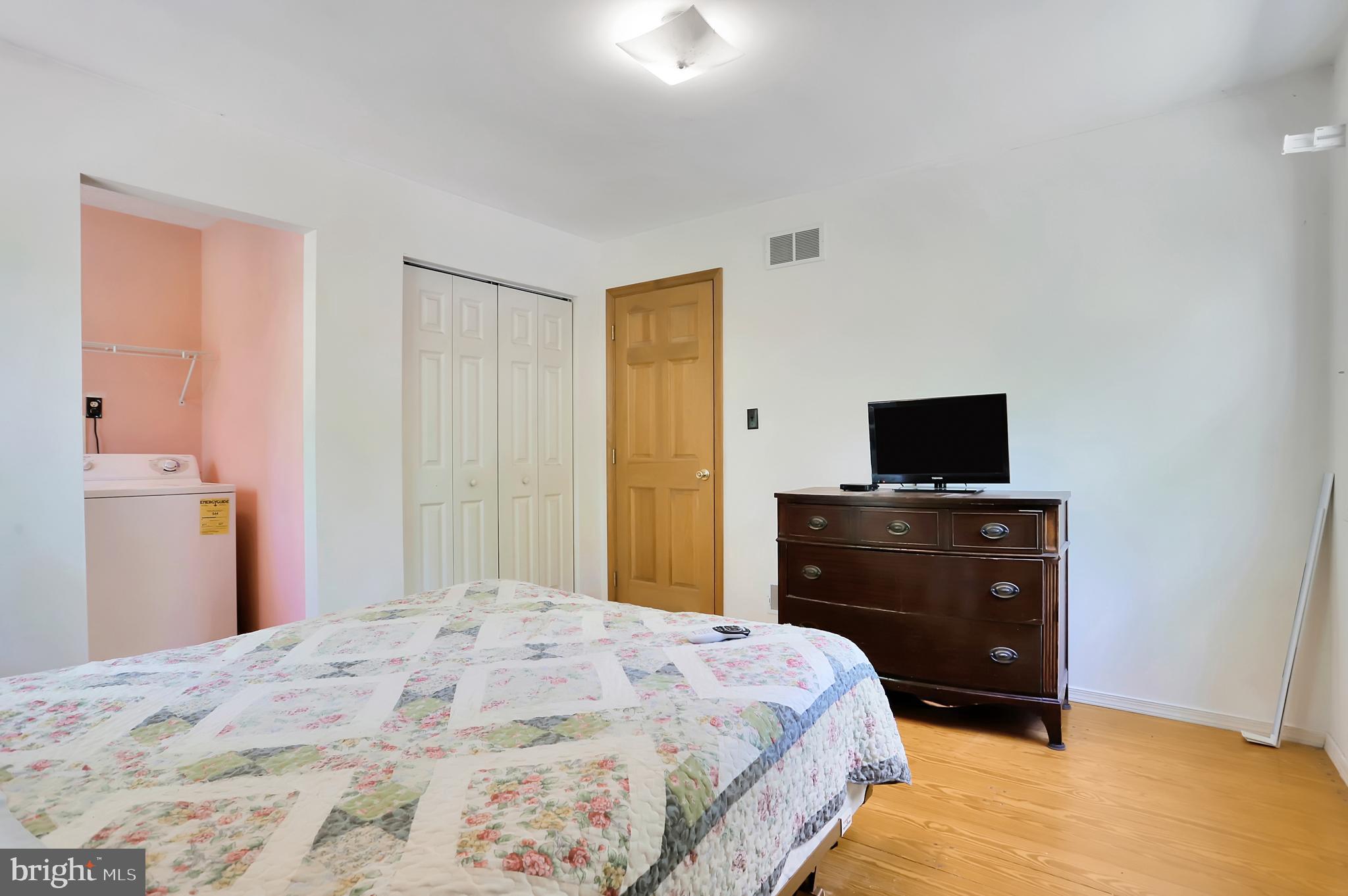 CHESTNUT GROVE - Residential