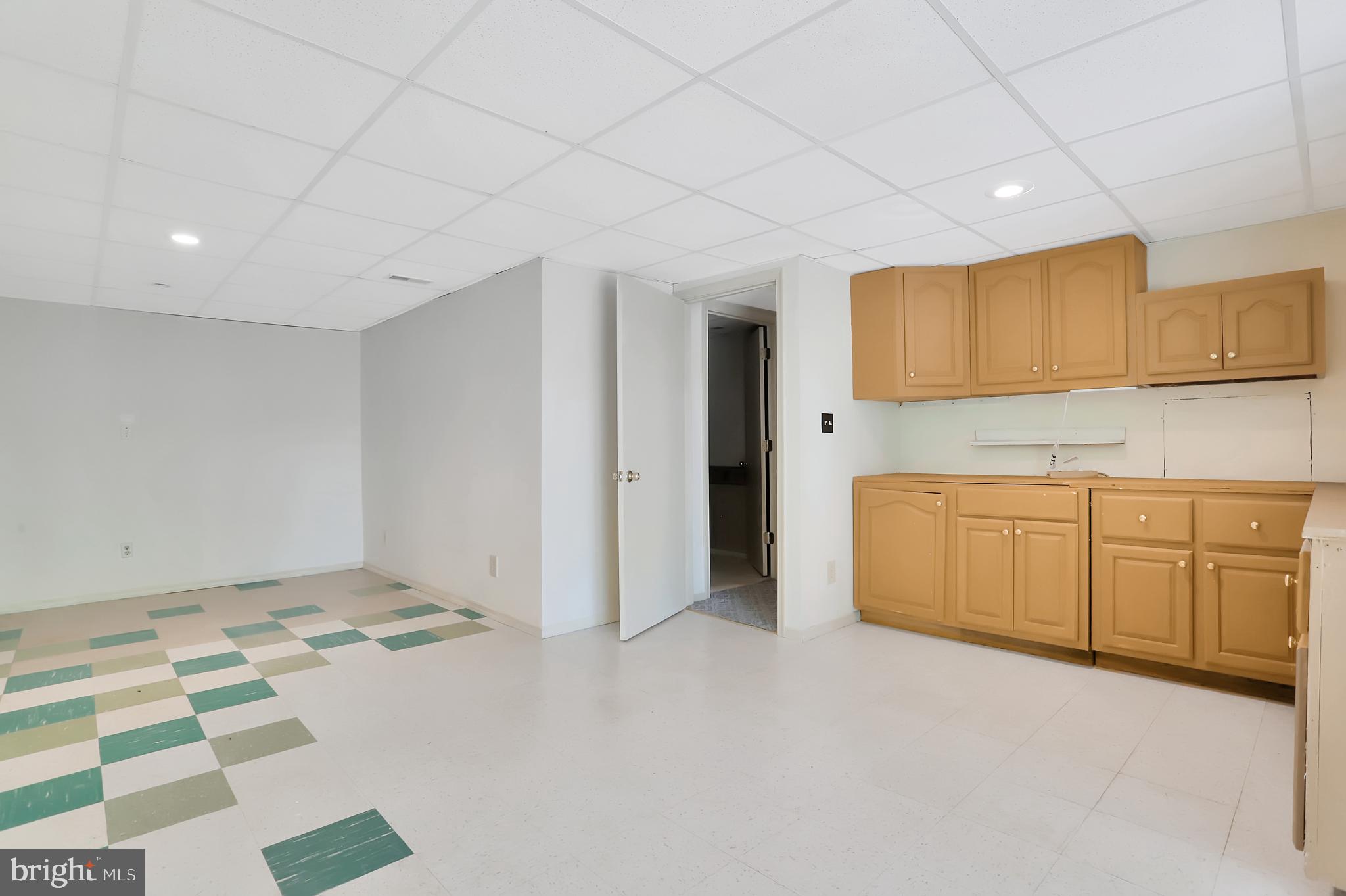 CHESTNUT GROVE - Residential