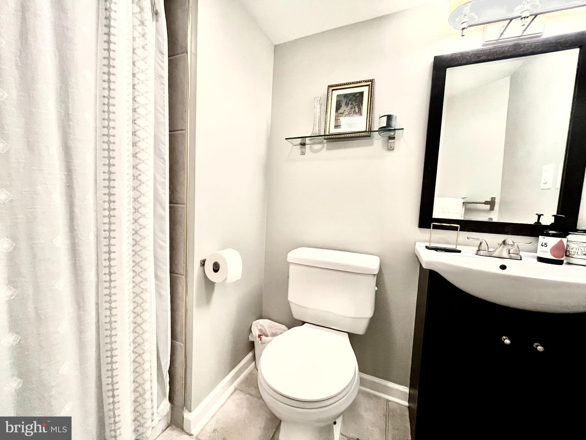 ROCK CREEK PALISADES - Residential Lease