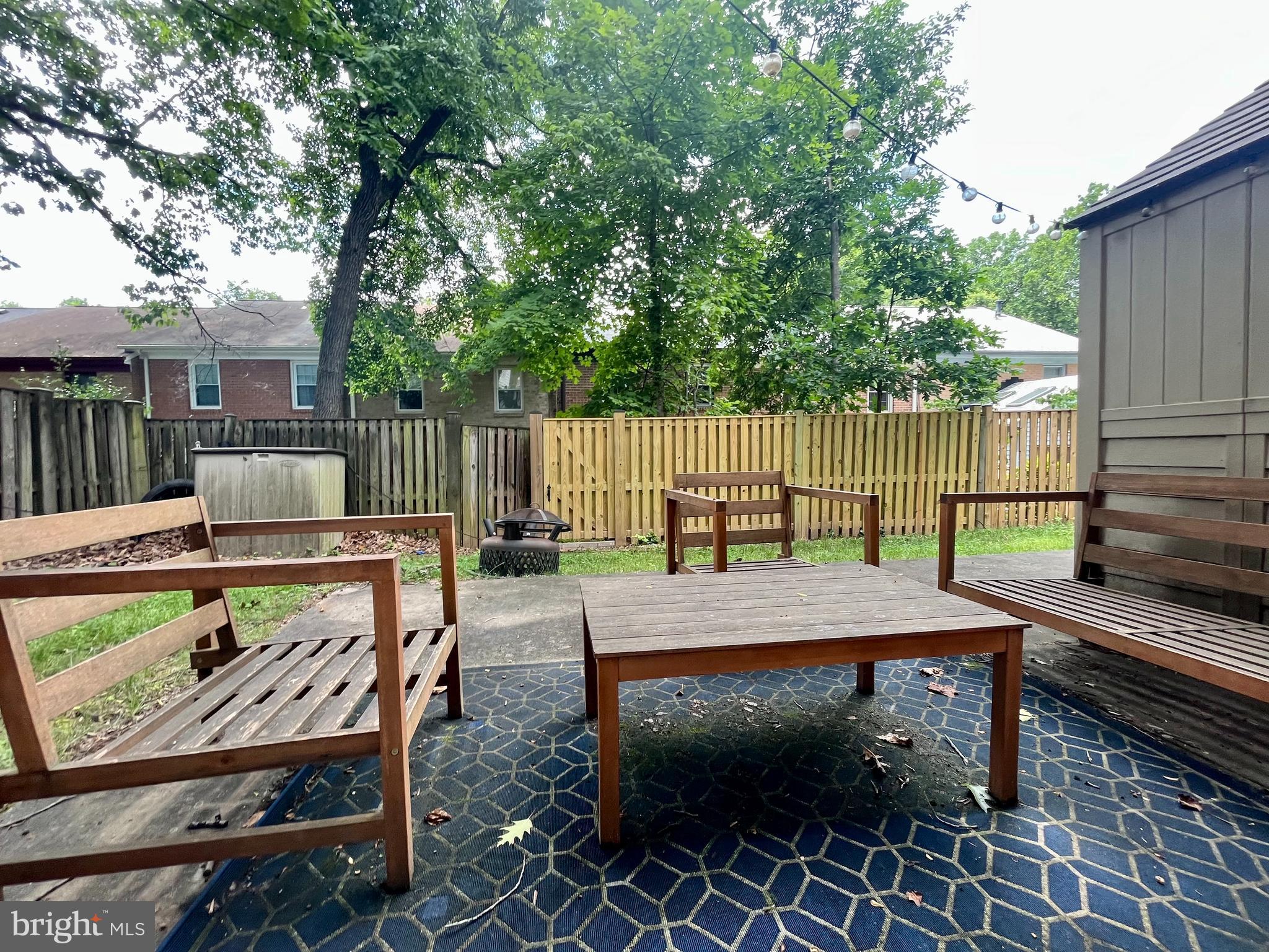 ROCK CREEK PALISADES - Residential Lease