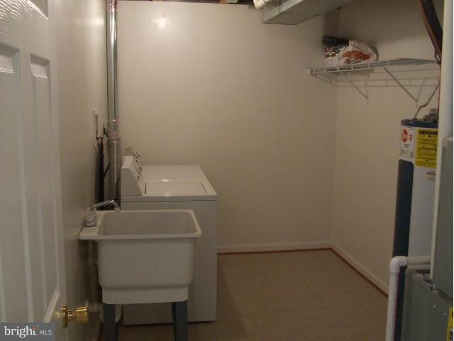 HILLTOP ACRES - Residential Lease