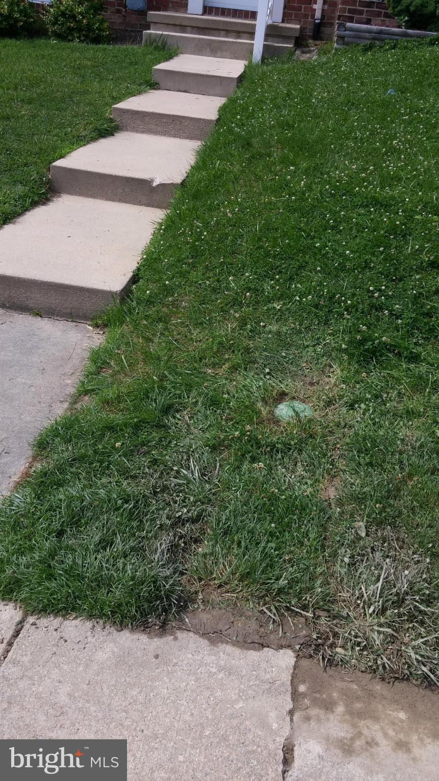 HILLTOP ACRES - Residential Lease