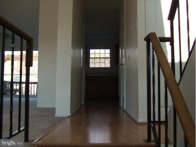 HILLTOP ACRES - Residential Lease