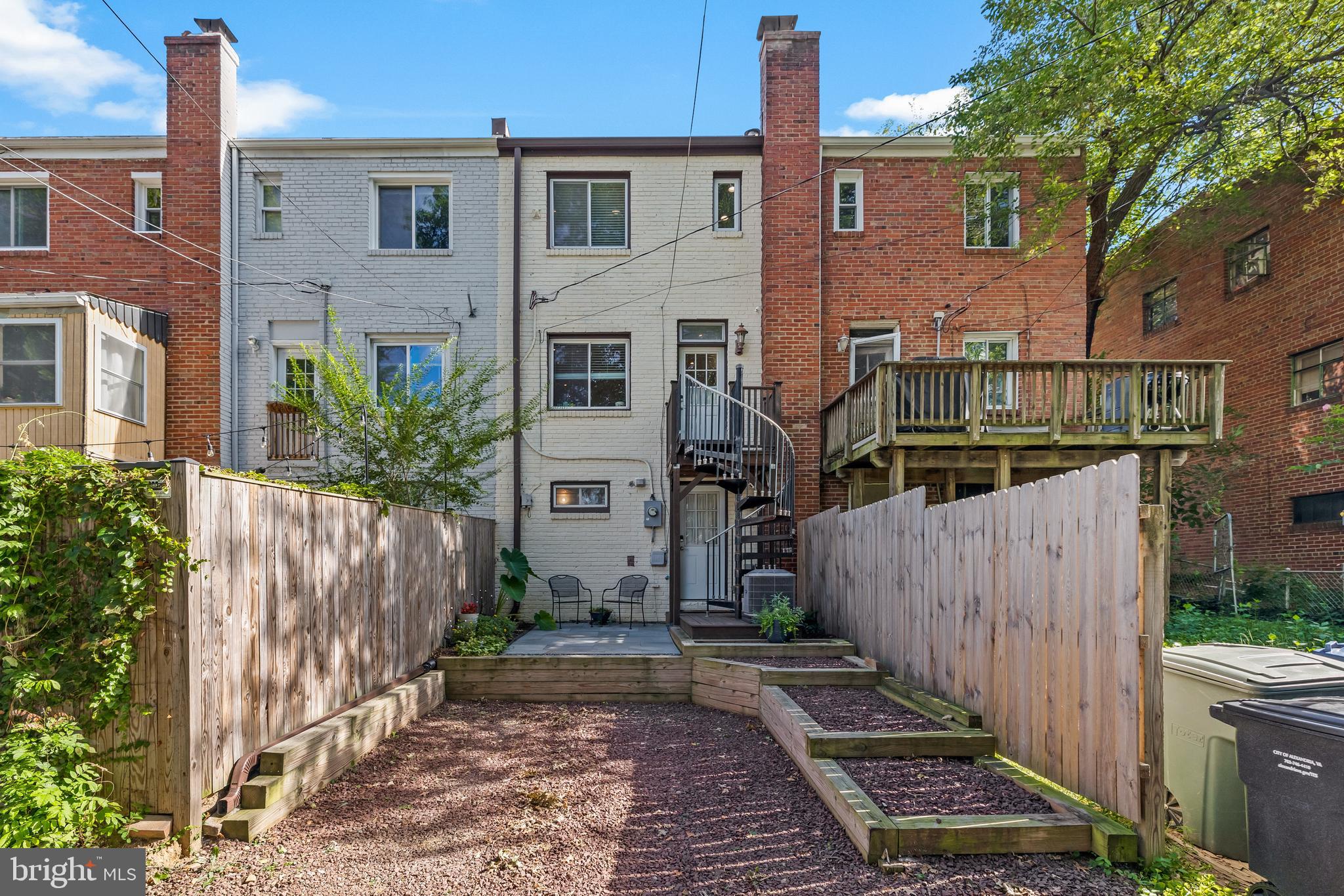 LYNHAVEN - Residential