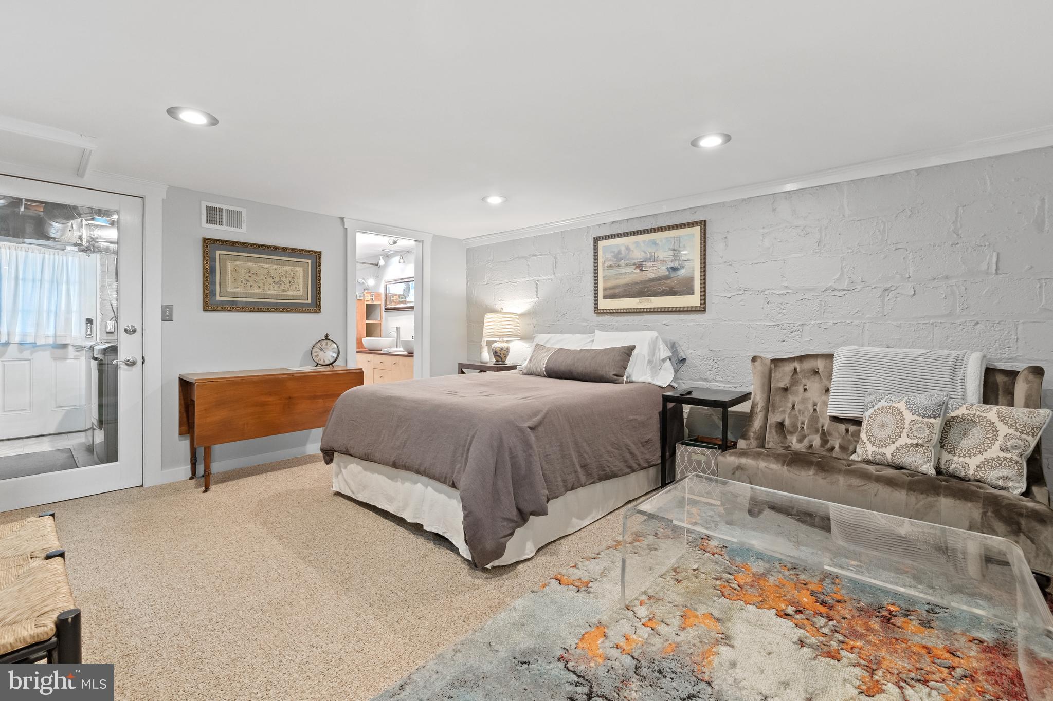 LYNHAVEN - Residential