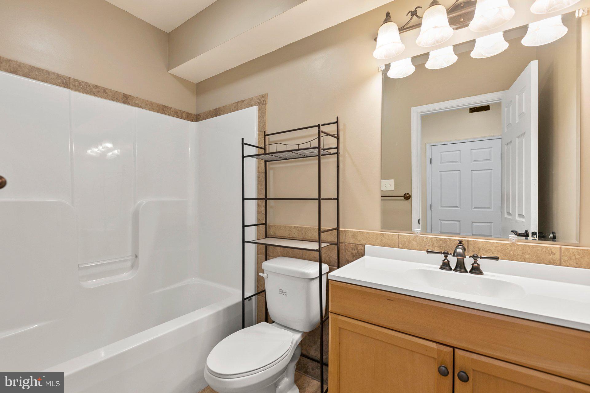 CANTERLEIGH - Residential