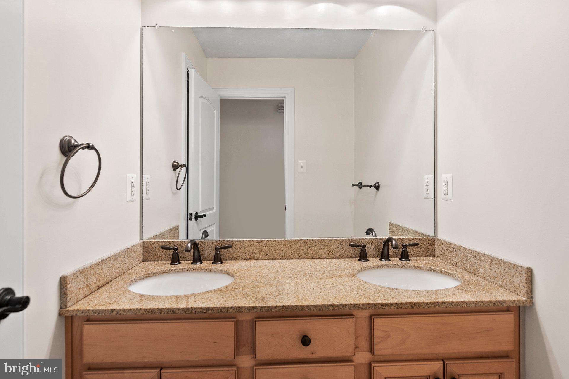 CANTERLEIGH - Residential