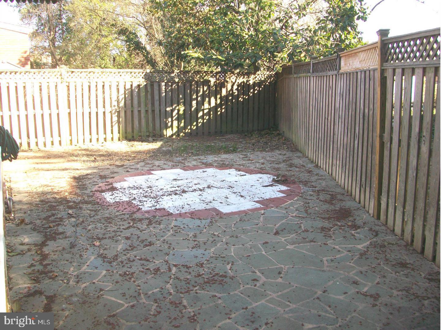 ROSEMONT - Residential Lease