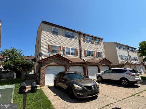 Townhouse For Sale - 13020 Blakeslee Drive<br/> PHILADELPHIA, PA 19116