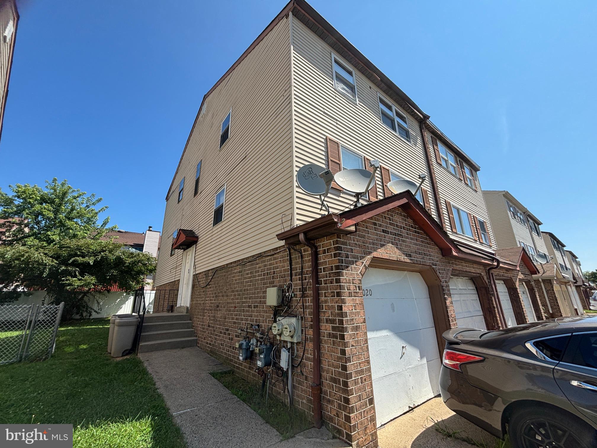 13020 BLAKESLEE DRIVE