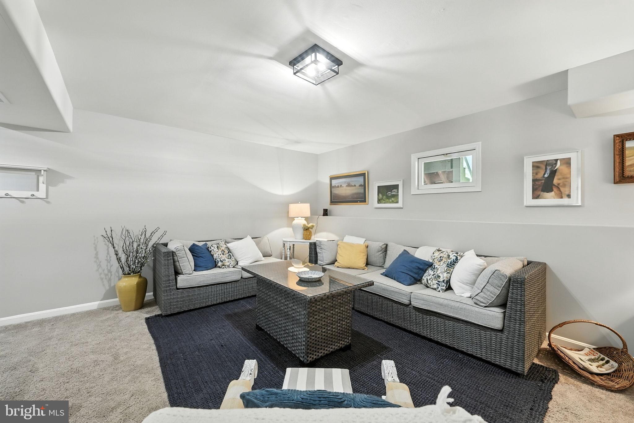 WIDEWATER BEACH - Residential