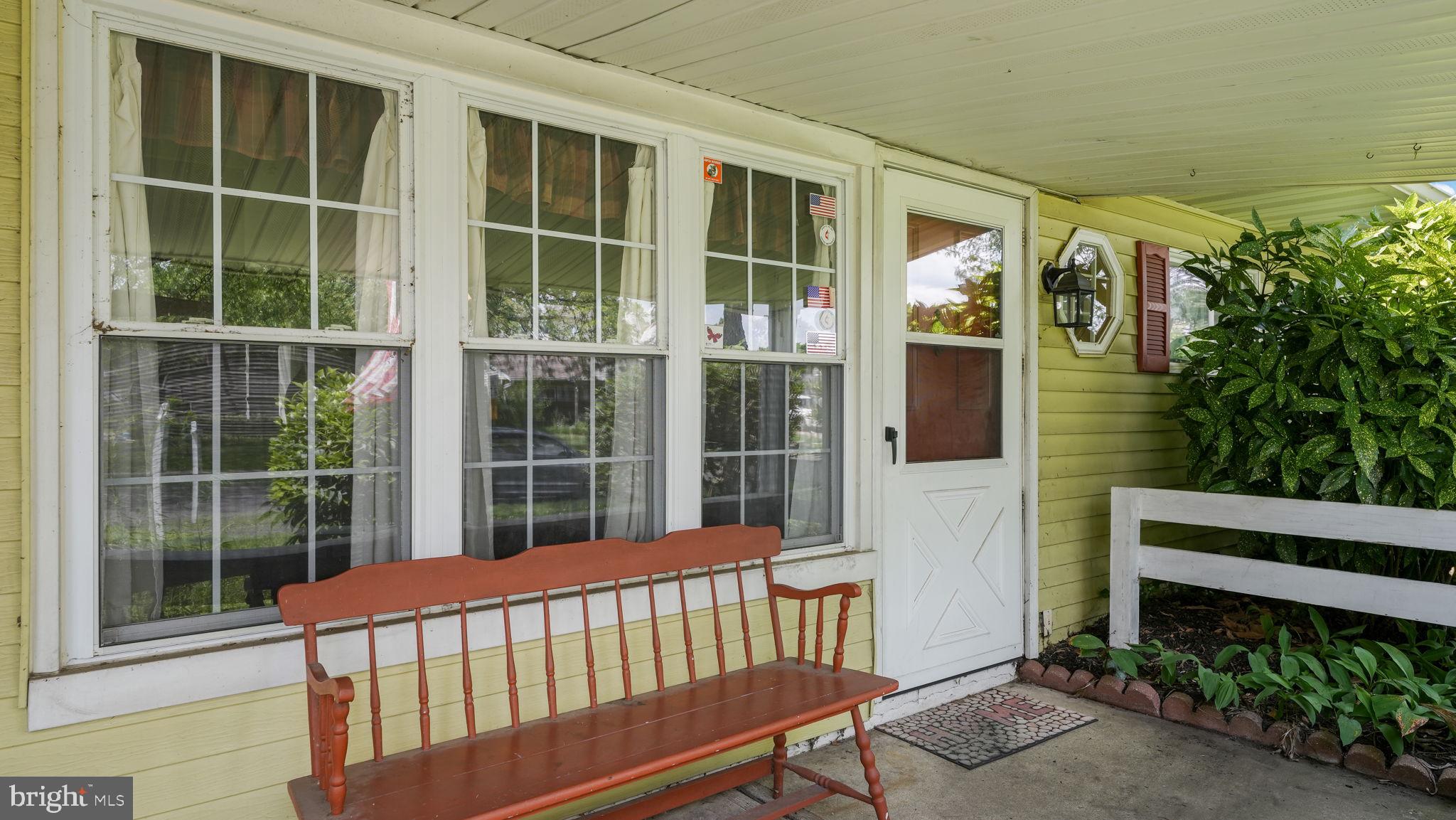 29 LOCUST LANE