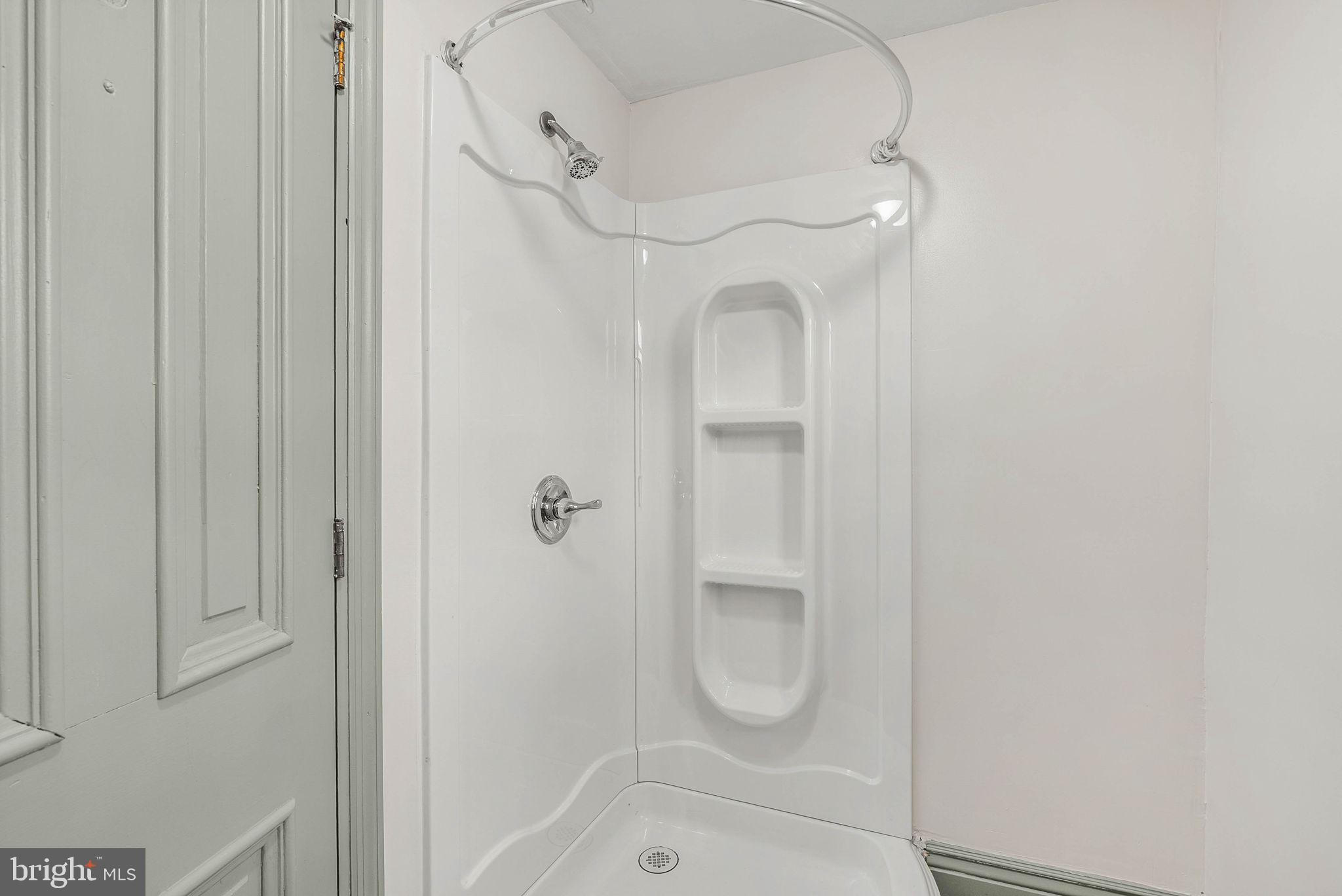 CLIFTON HEIGHTS - Residential