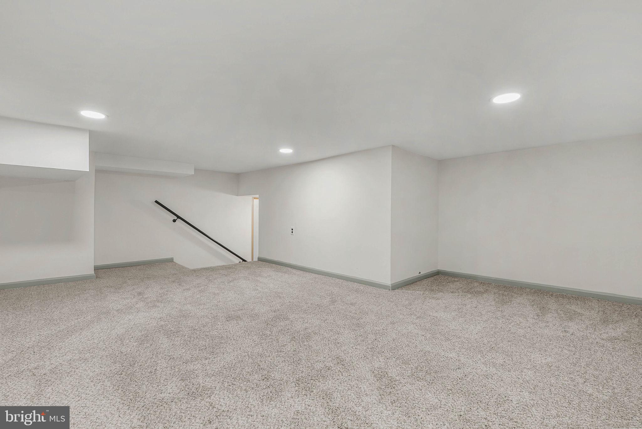 CLIFTON HEIGHTS - Residential