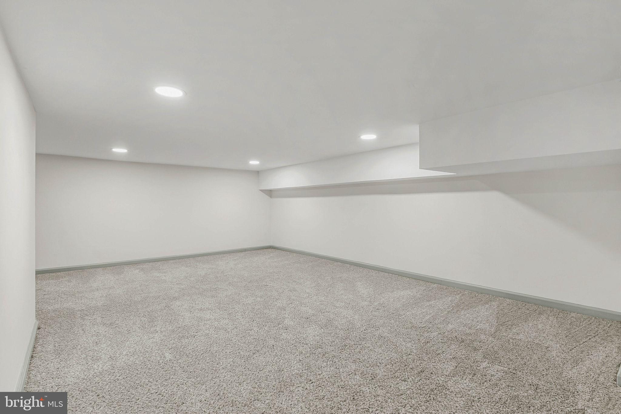 CLIFTON HEIGHTS - Residential