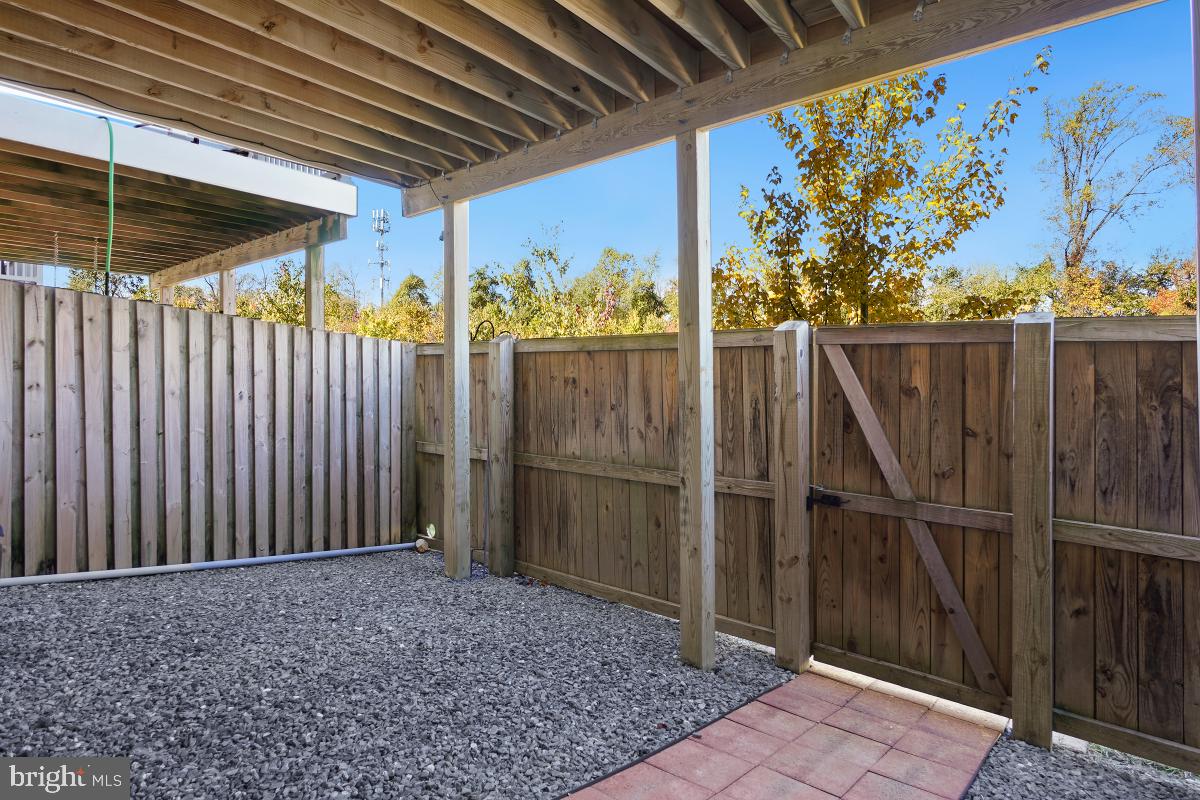 SILVER SPRING - Residential