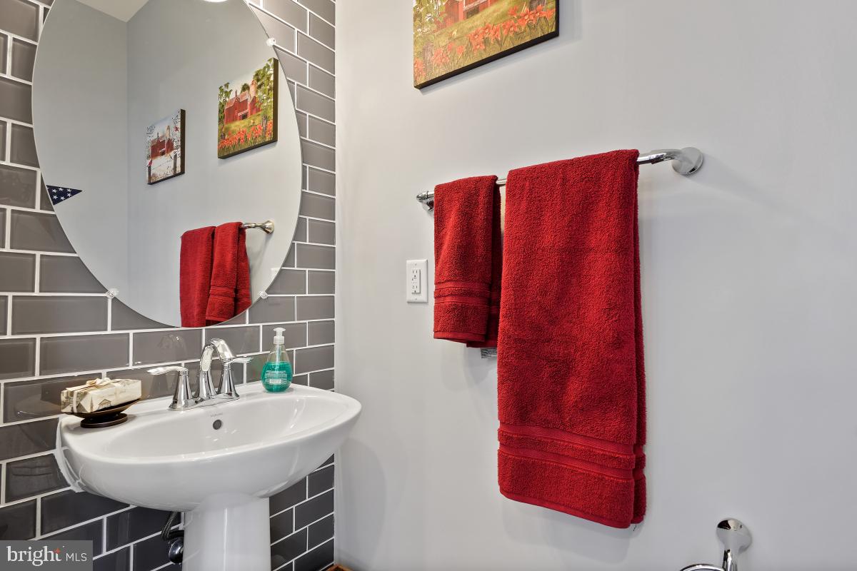 SILVER SPRING - Residential