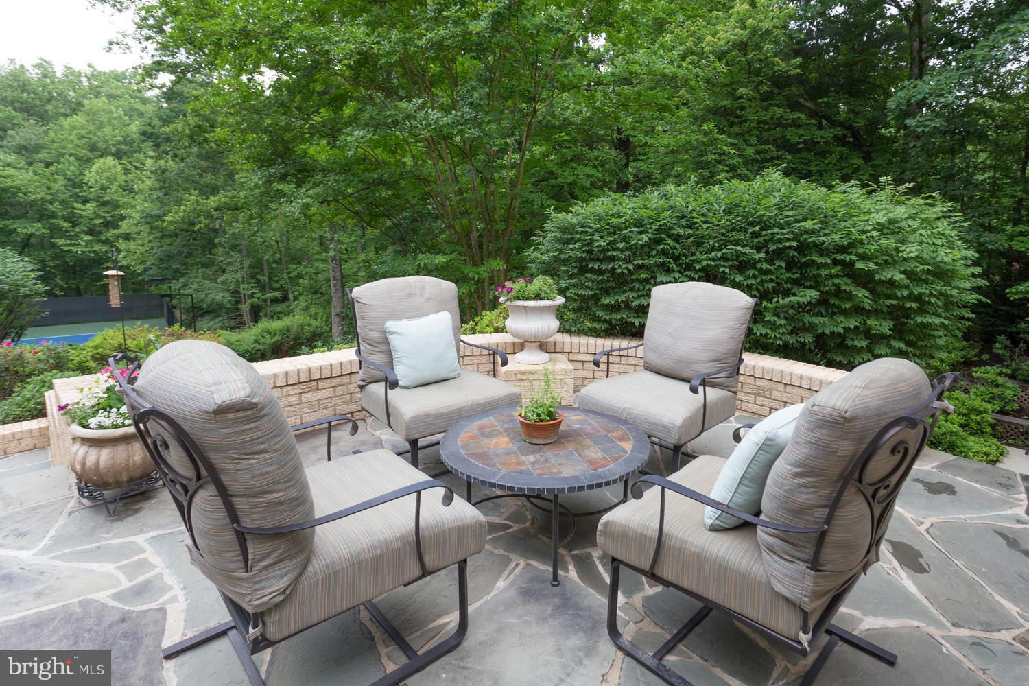 WOODHAVEN - Residential