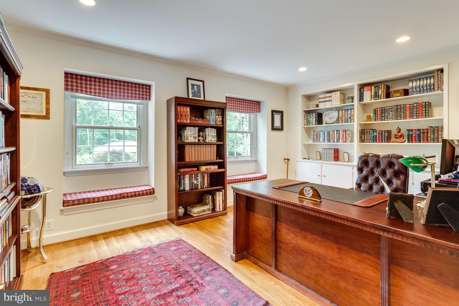 WOODHAVEN - Residential