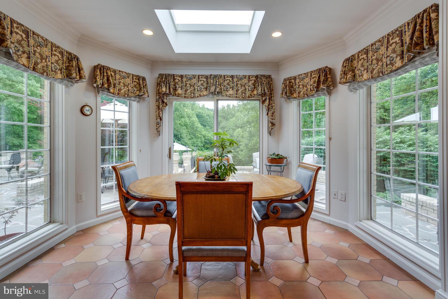 WOODHAVEN - Residential