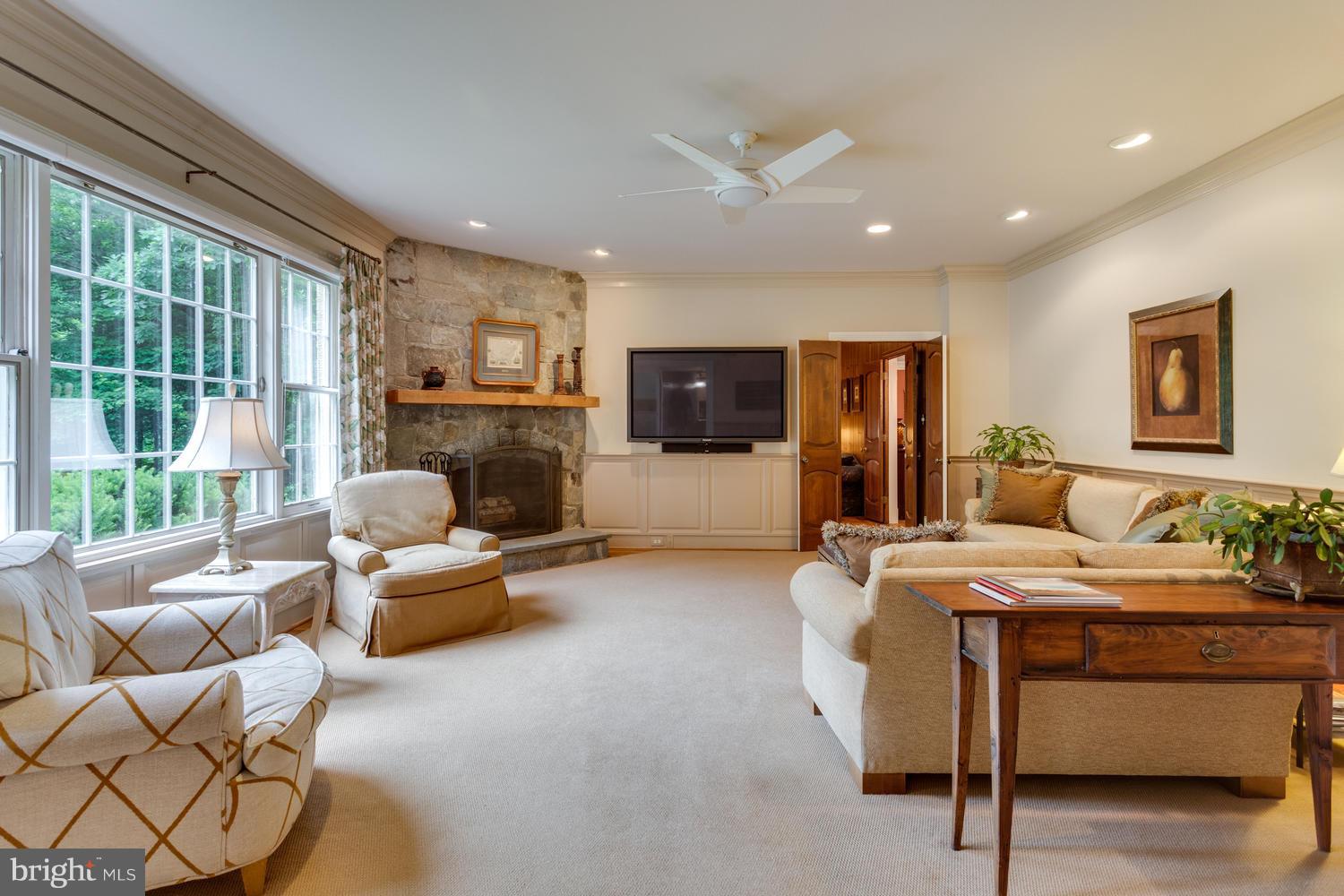 WOODHAVEN - Residential