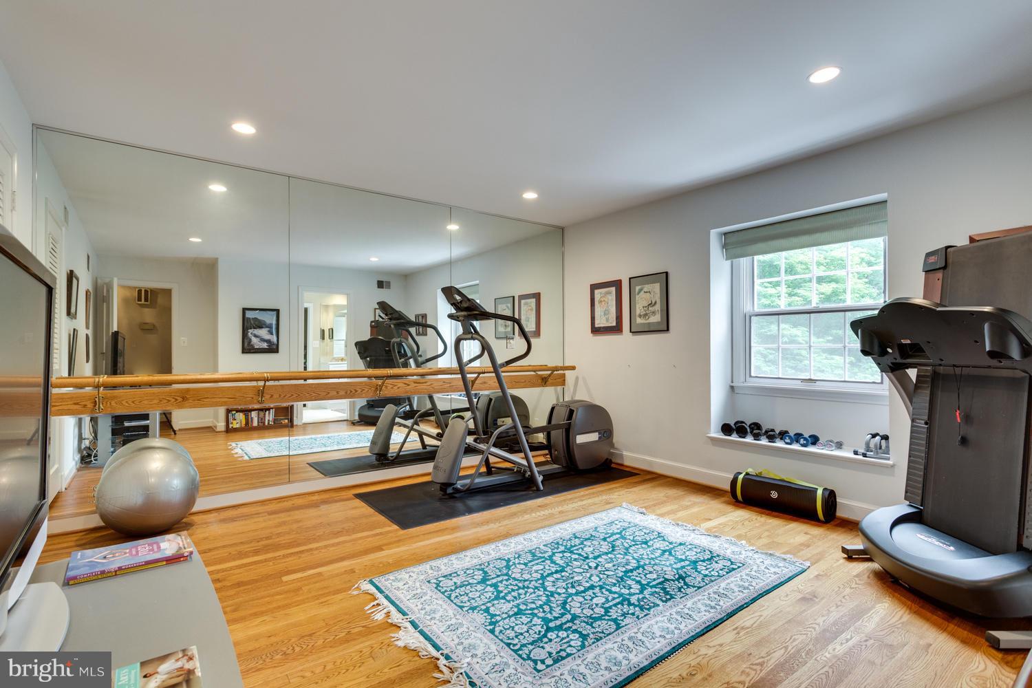 WOODHAVEN - Residential