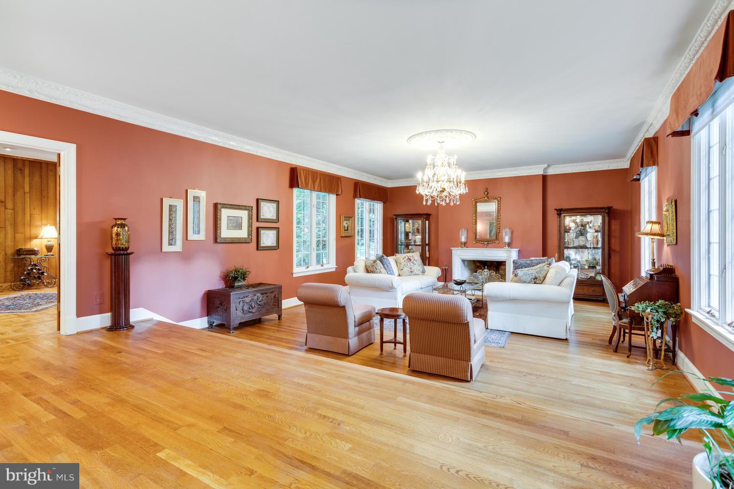 WOODHAVEN - Residential