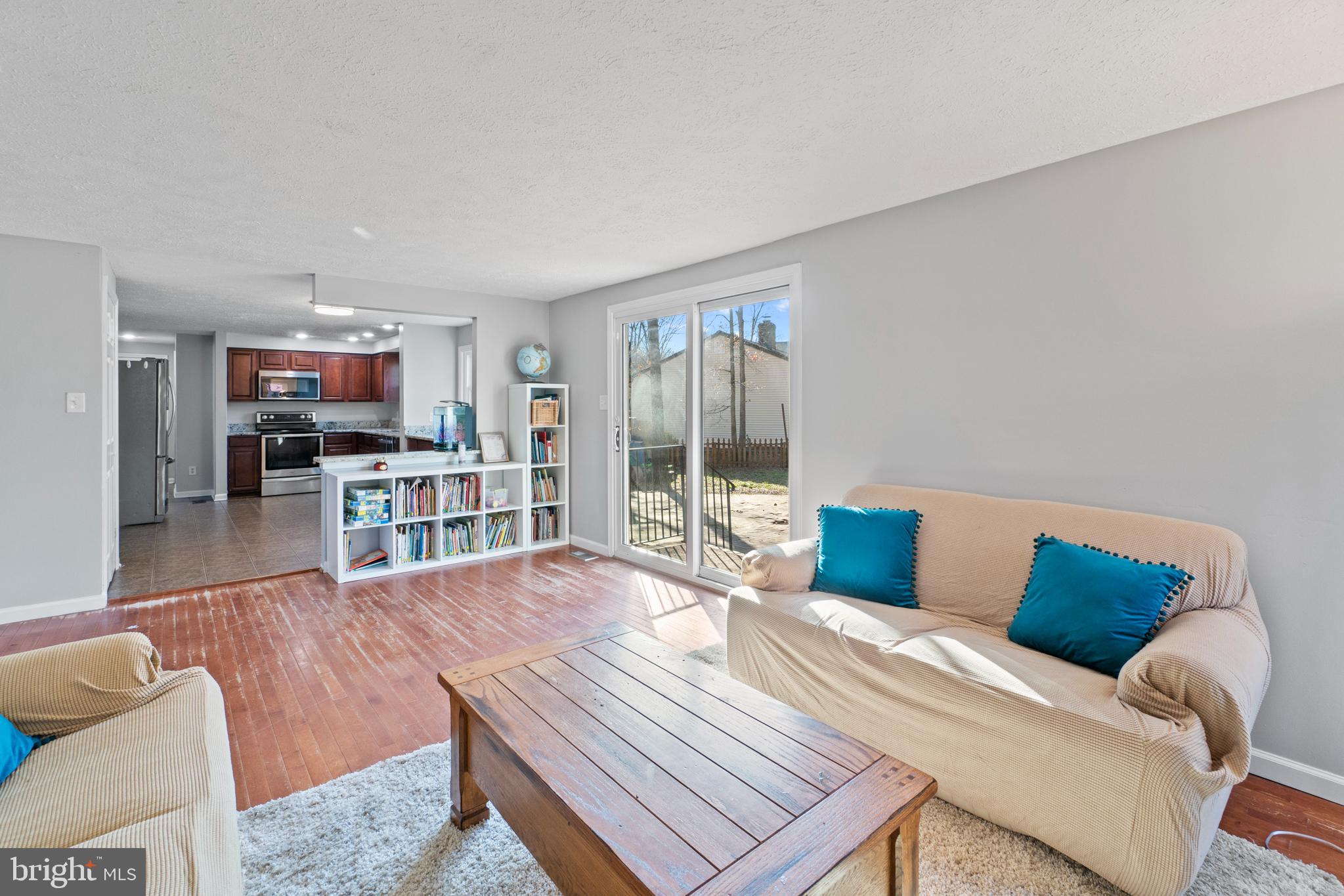 COUNTRY CLUB - Residential