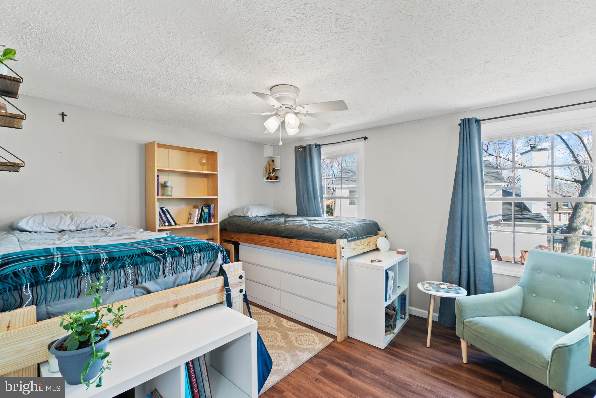 COUNTRY CLUB - Residential