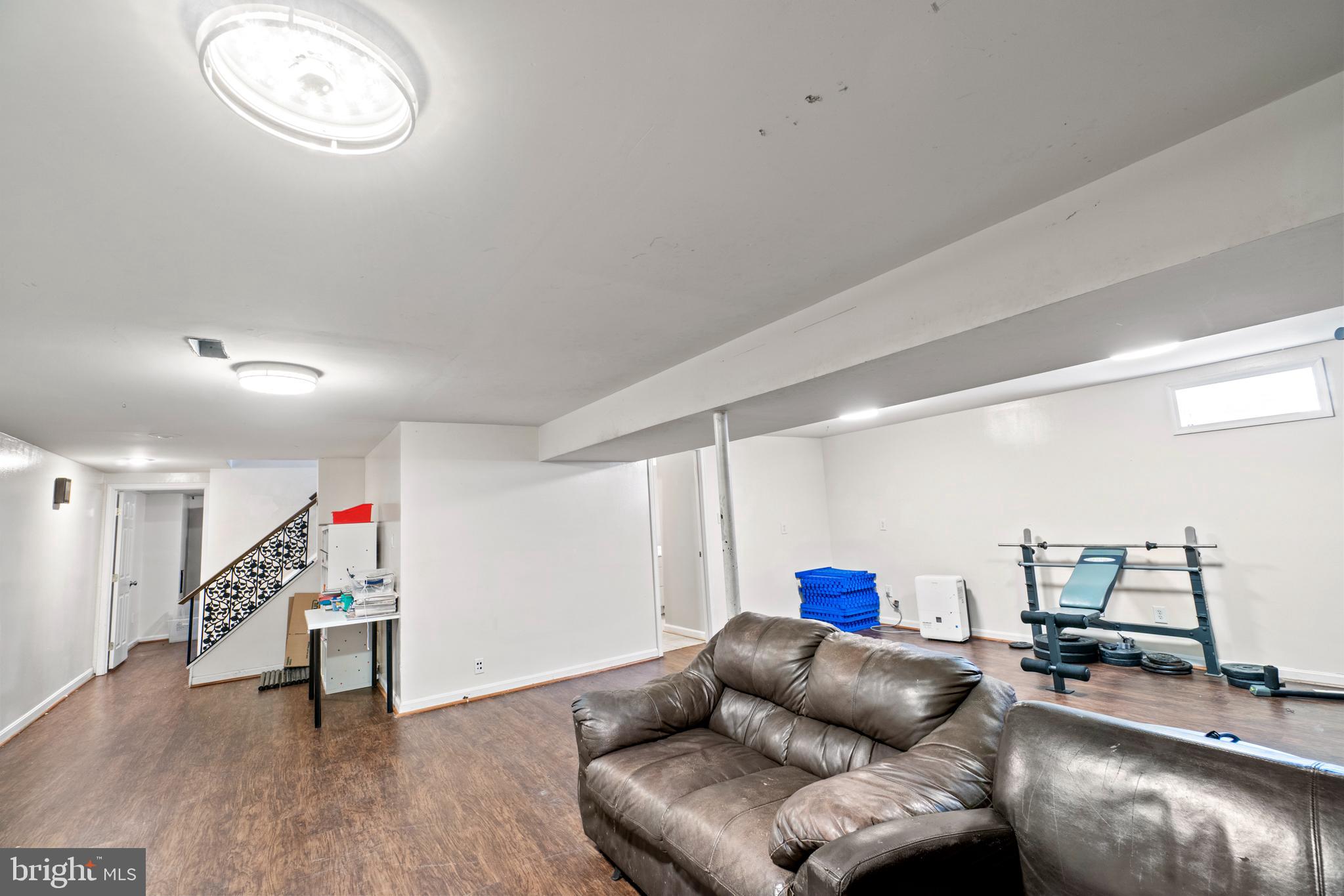 COUNTRY CLUB - Residential