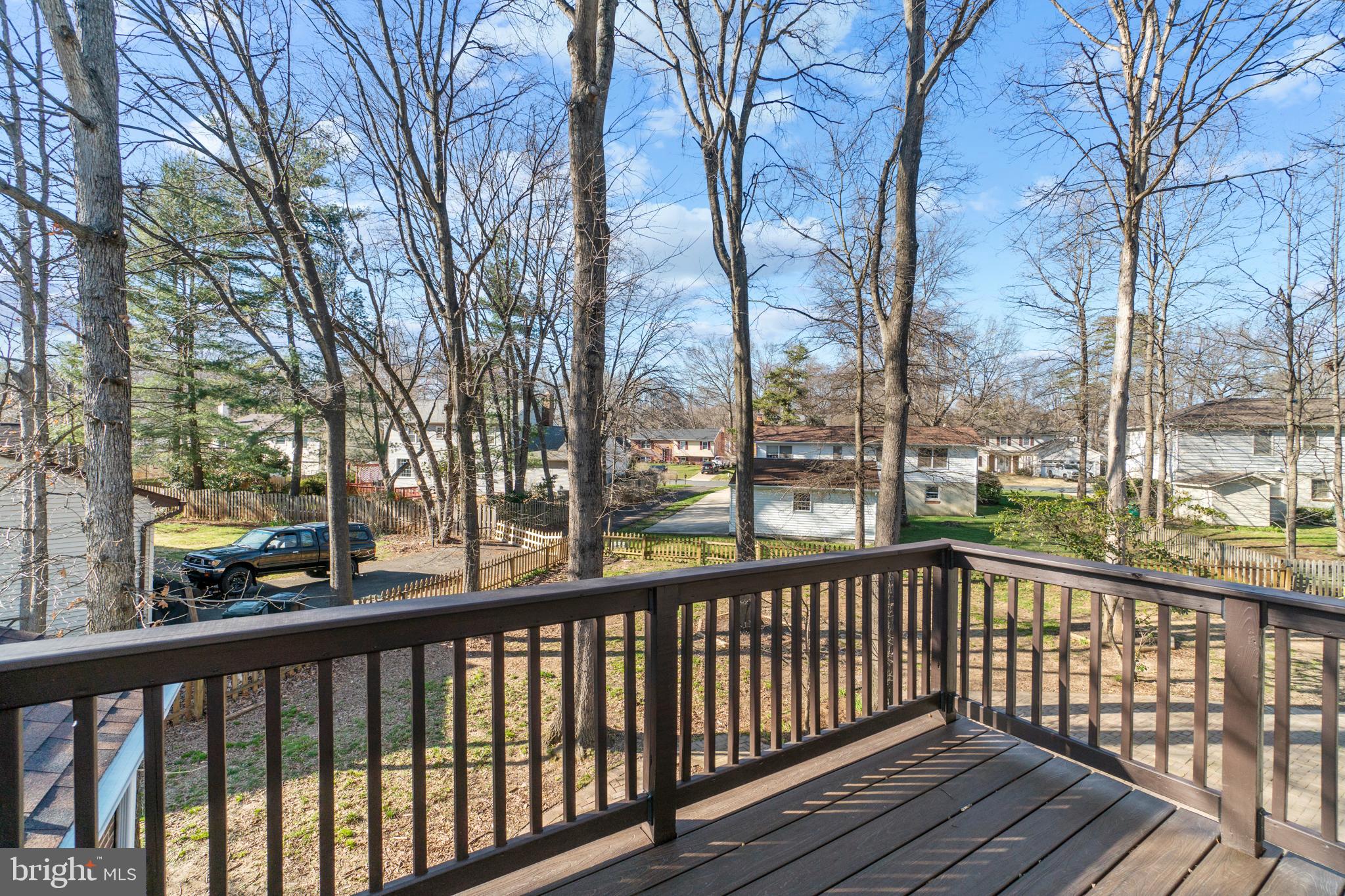 COUNTRY CLUB - Residential