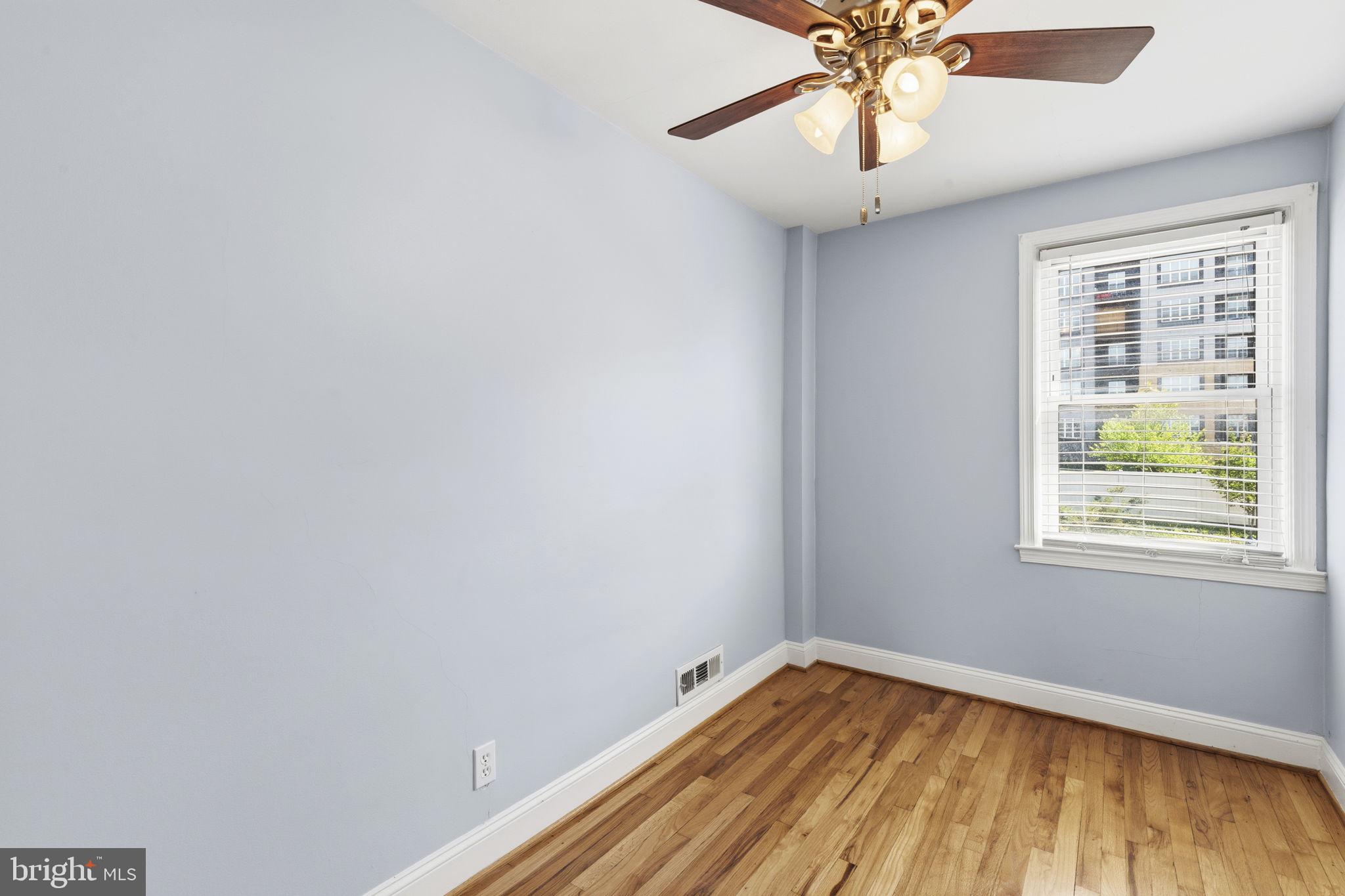 GREEKTOWN - Residential