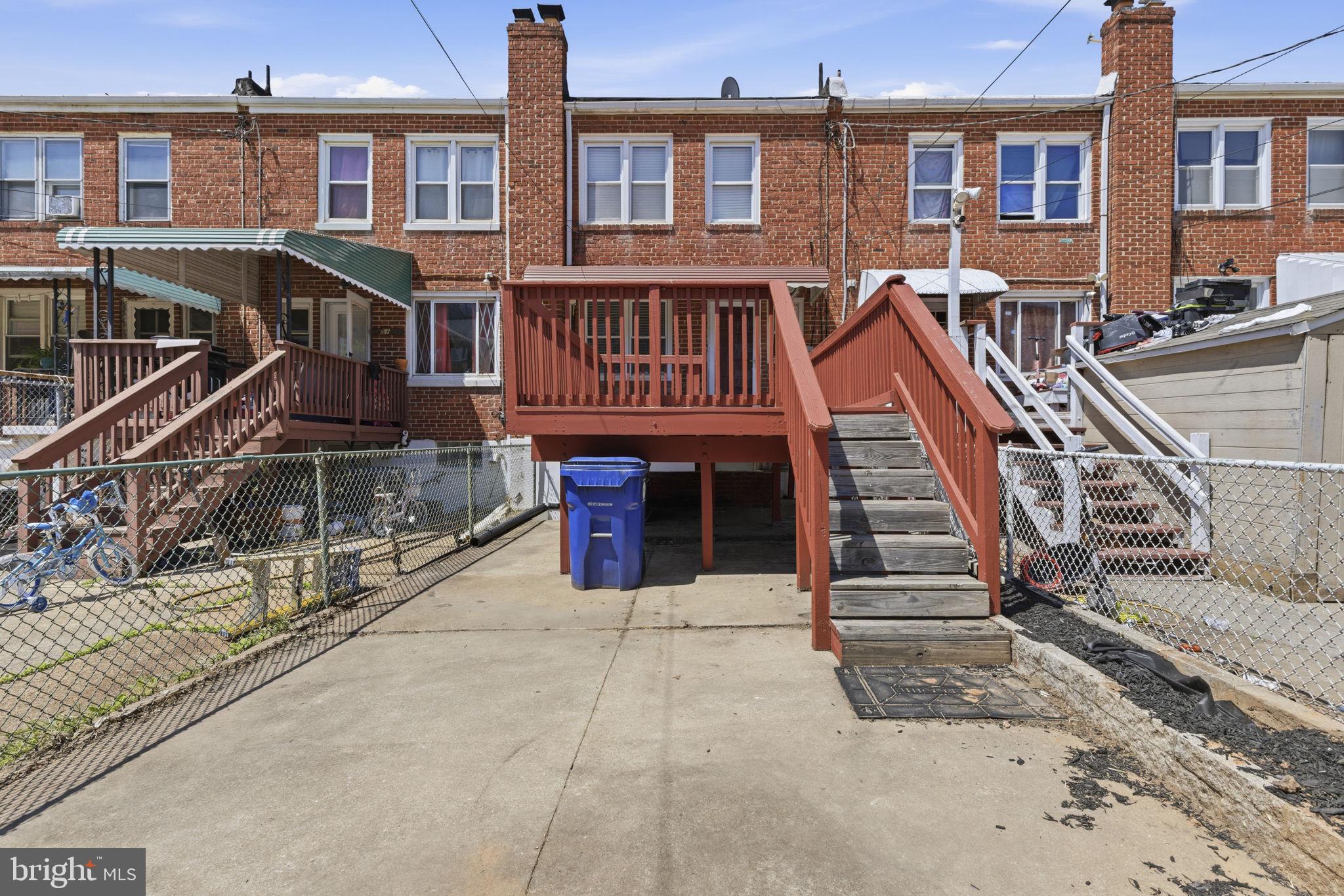 GREEKTOWN - Residential