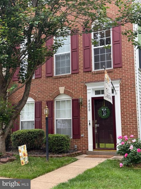 Photo of 4400 Torrence Place, WOODBRIDGE, VA 22193 (MLS # VAPW2118250)
