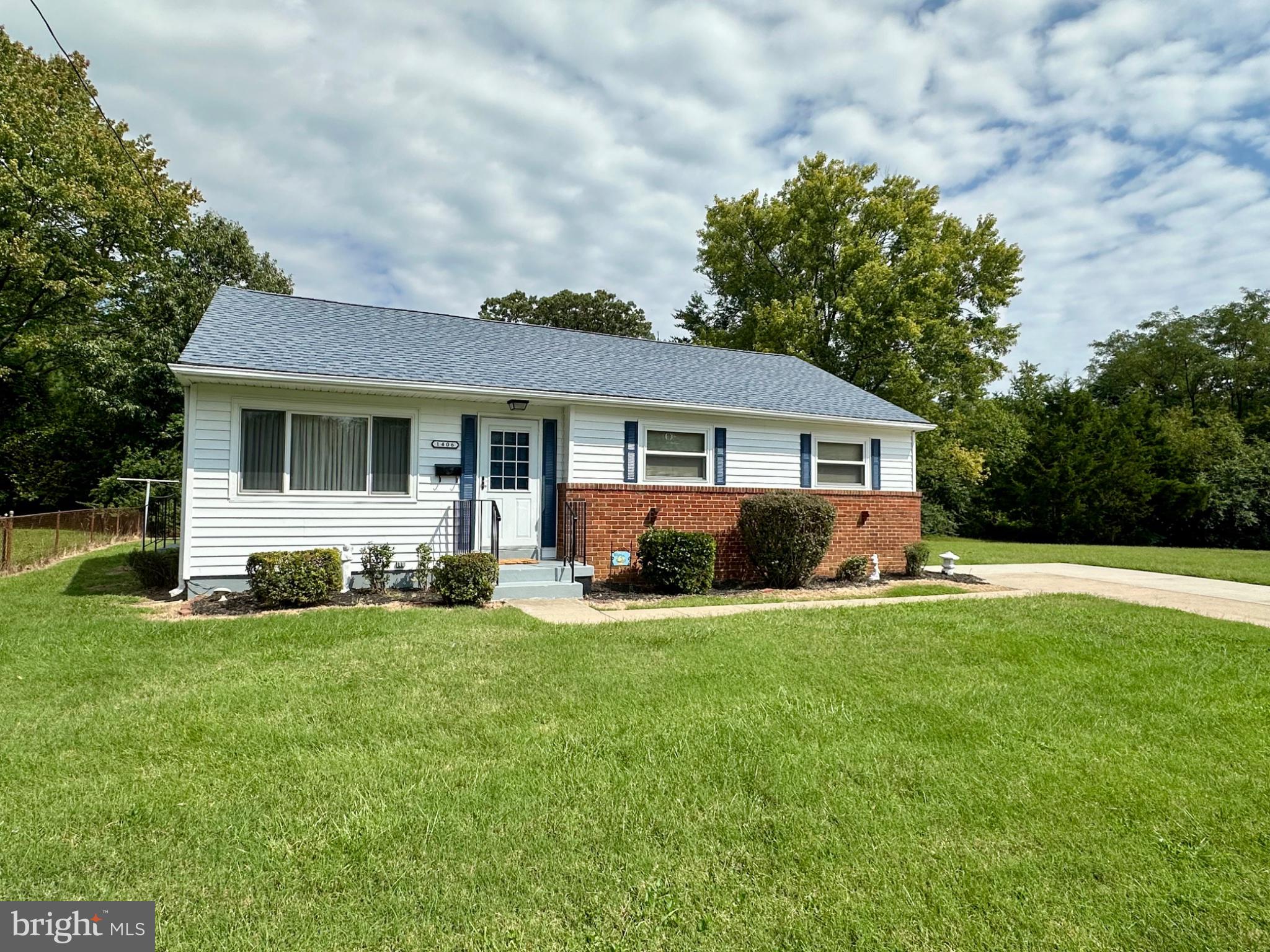 1406 HYLTON AVENUE