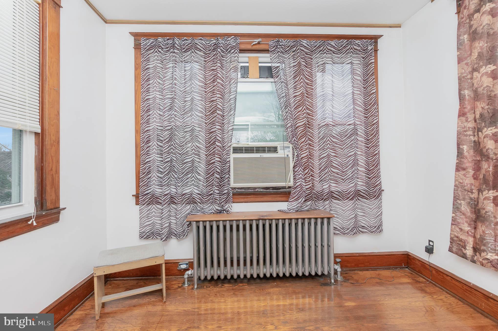 HAMILTON HEIGHTS - Residential Income