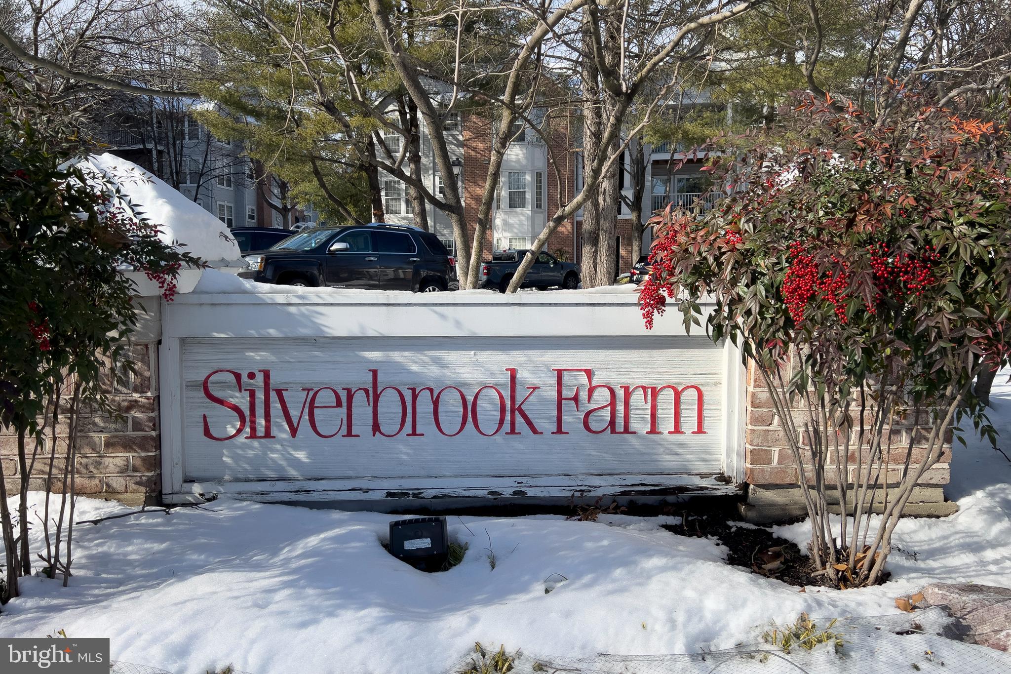 SILVERBROOK FARMS - Residential
