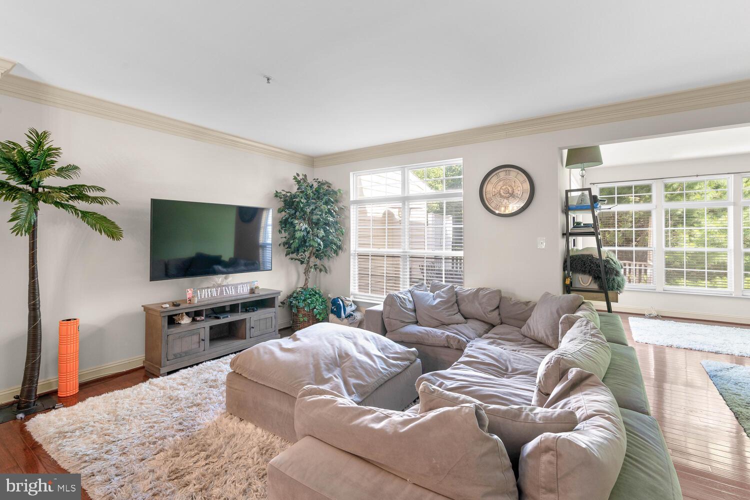 BARNSLEY MANOR ESTATES - Residential Lease