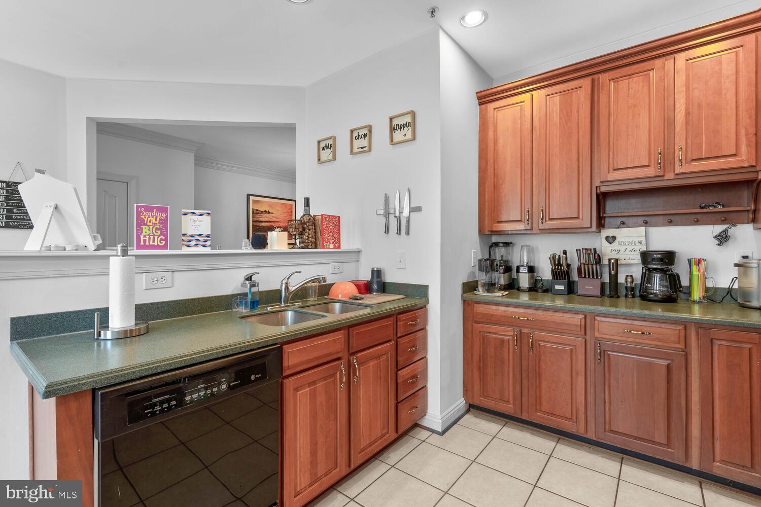 BARNSLEY MANOR ESTATES - Residential Lease