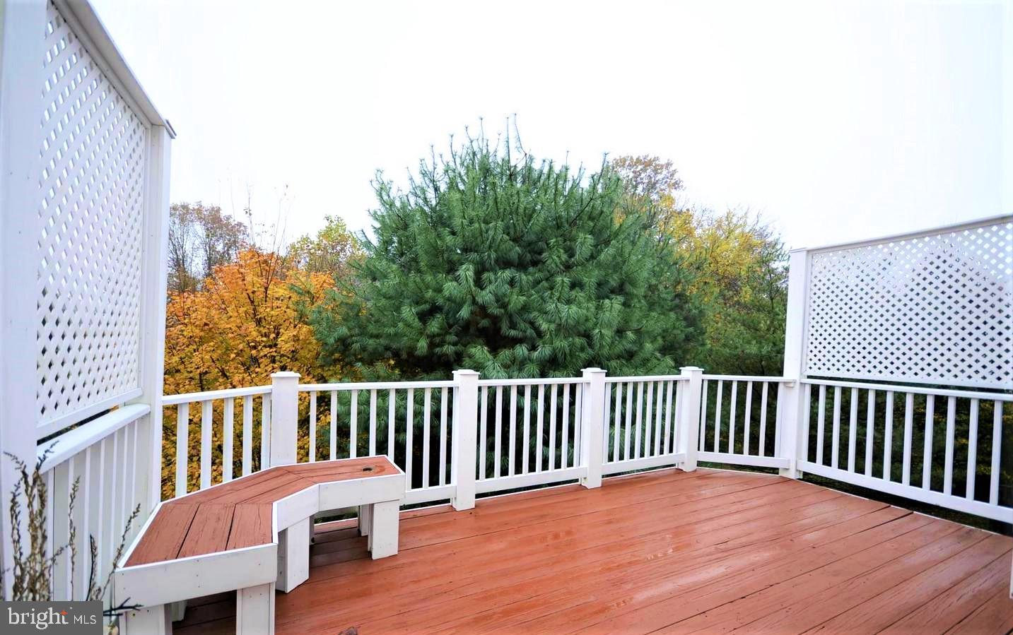 BARNSLEY MANOR ESTATES - Residential Lease