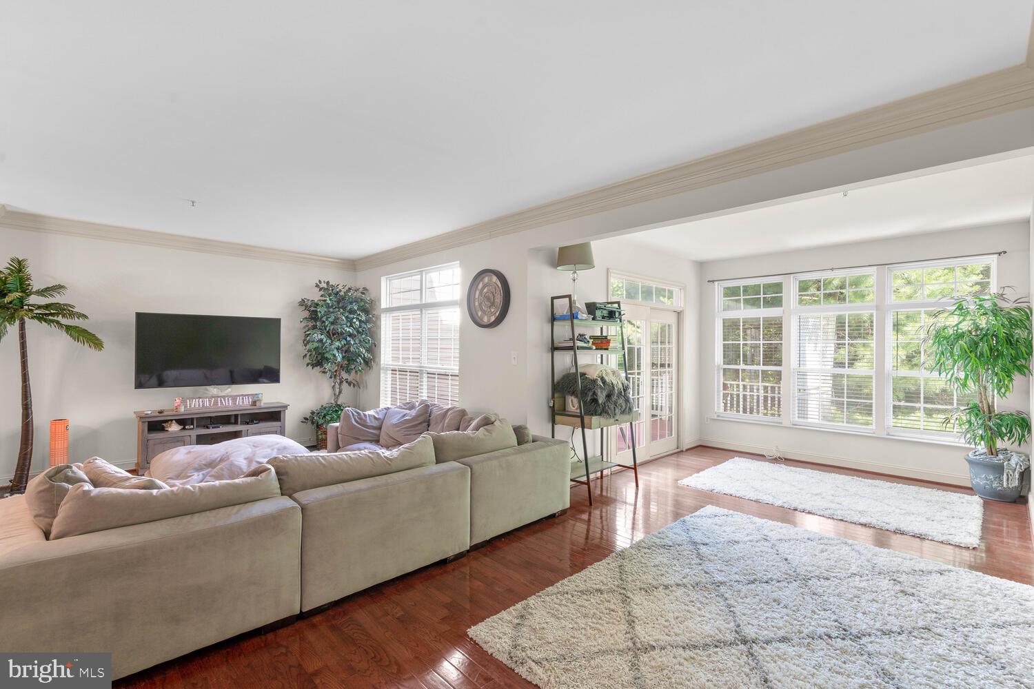 BARNSLEY MANOR ESTATES - Residential Lease