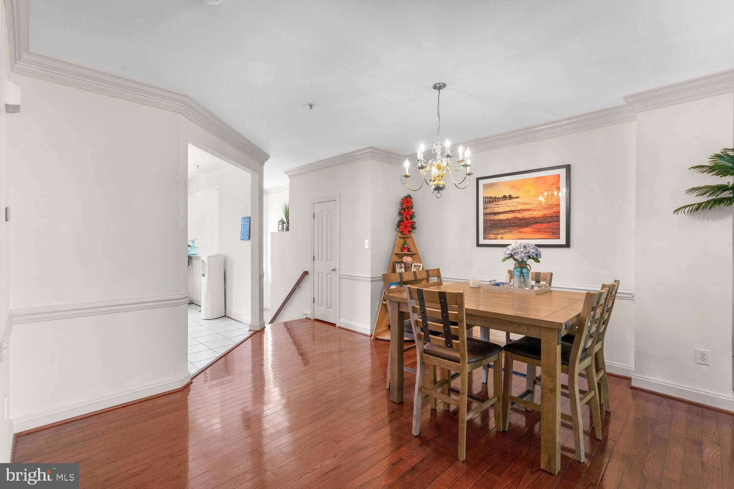 BARNSLEY MANOR ESTATES - Residential Lease