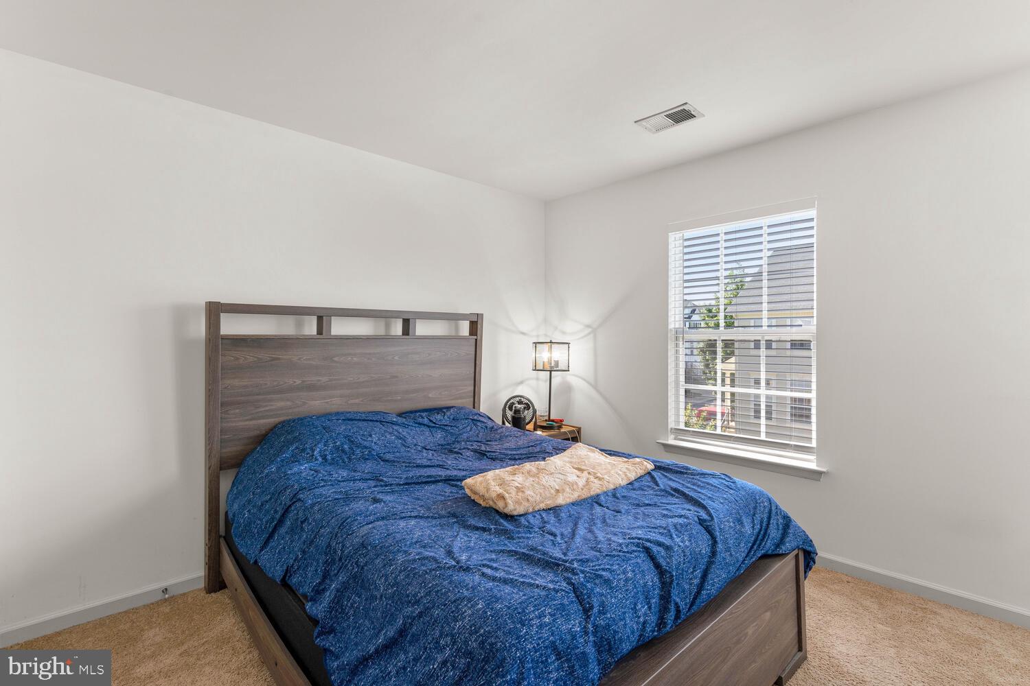 BARNSLEY MANOR ESTATES - Residential Lease