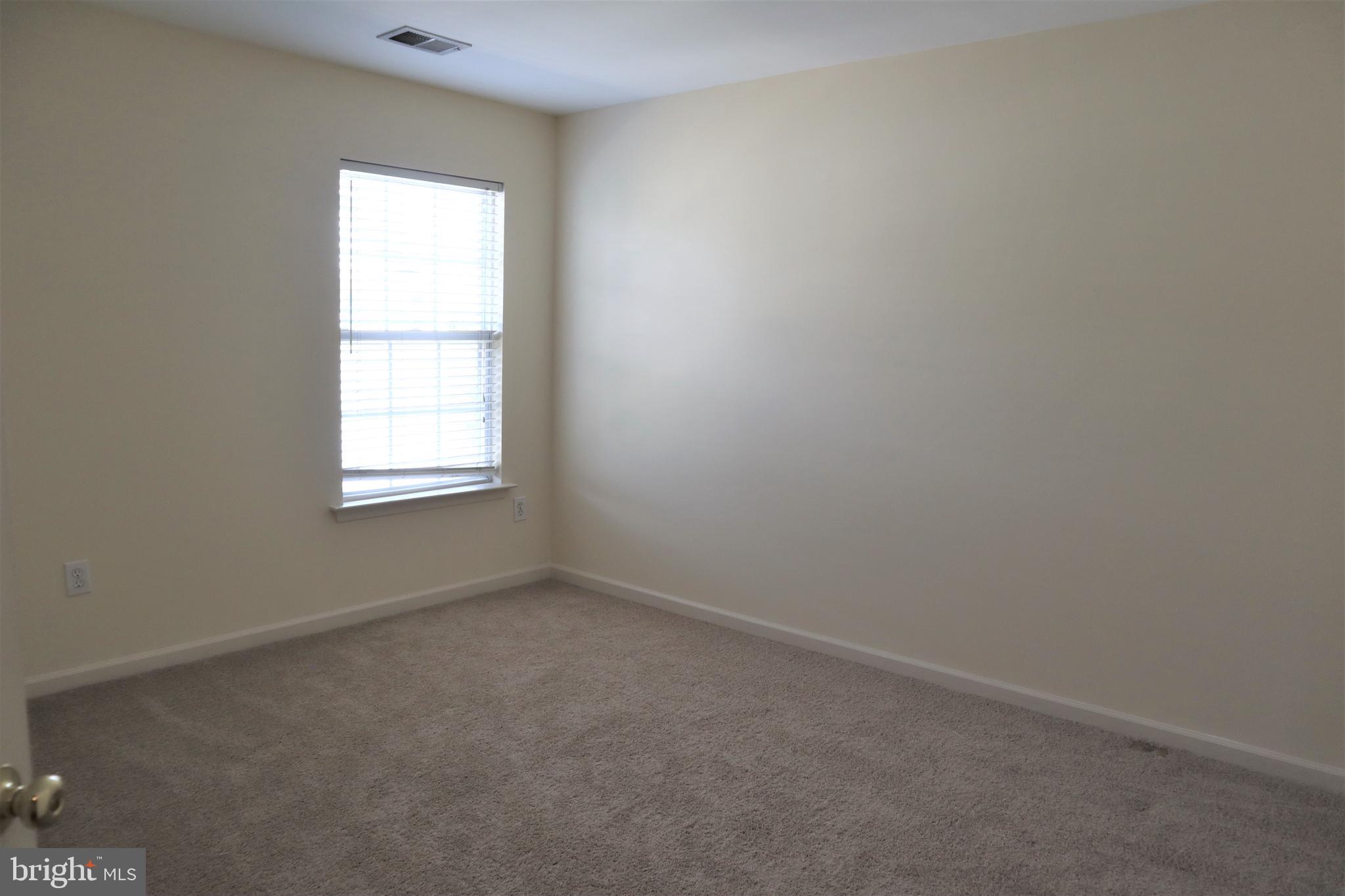 BARNSLEY MANOR ESTATES - Residential Lease