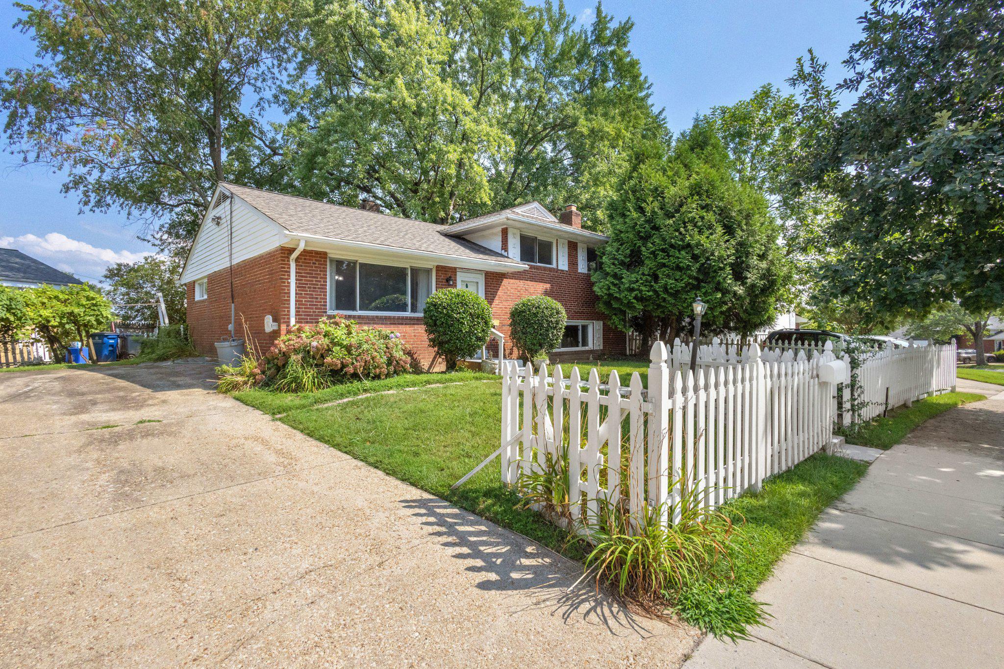 10313 CONOVER DRIVE