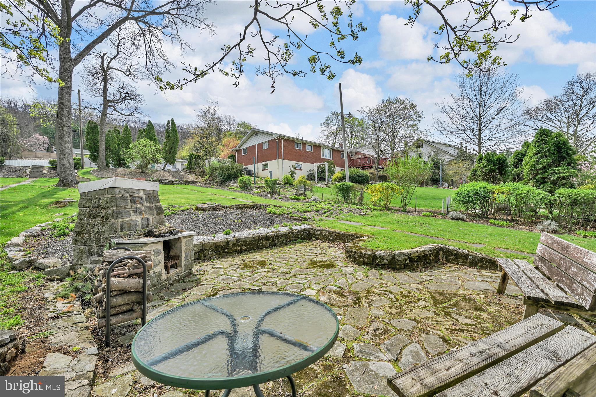 MAHANTONGO STREET - Residential